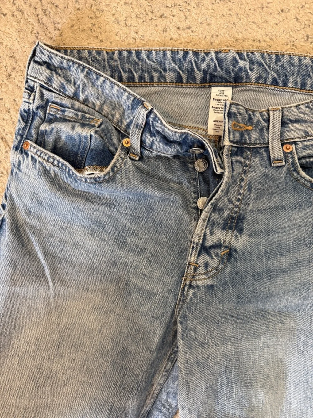H&M baggy high waisted jeans - Picture 3 of 3